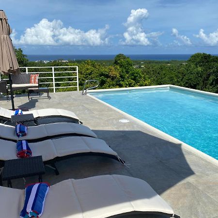 Runaway To Tranquility, Overlooking The Bay Runaway Bay Exterior foto