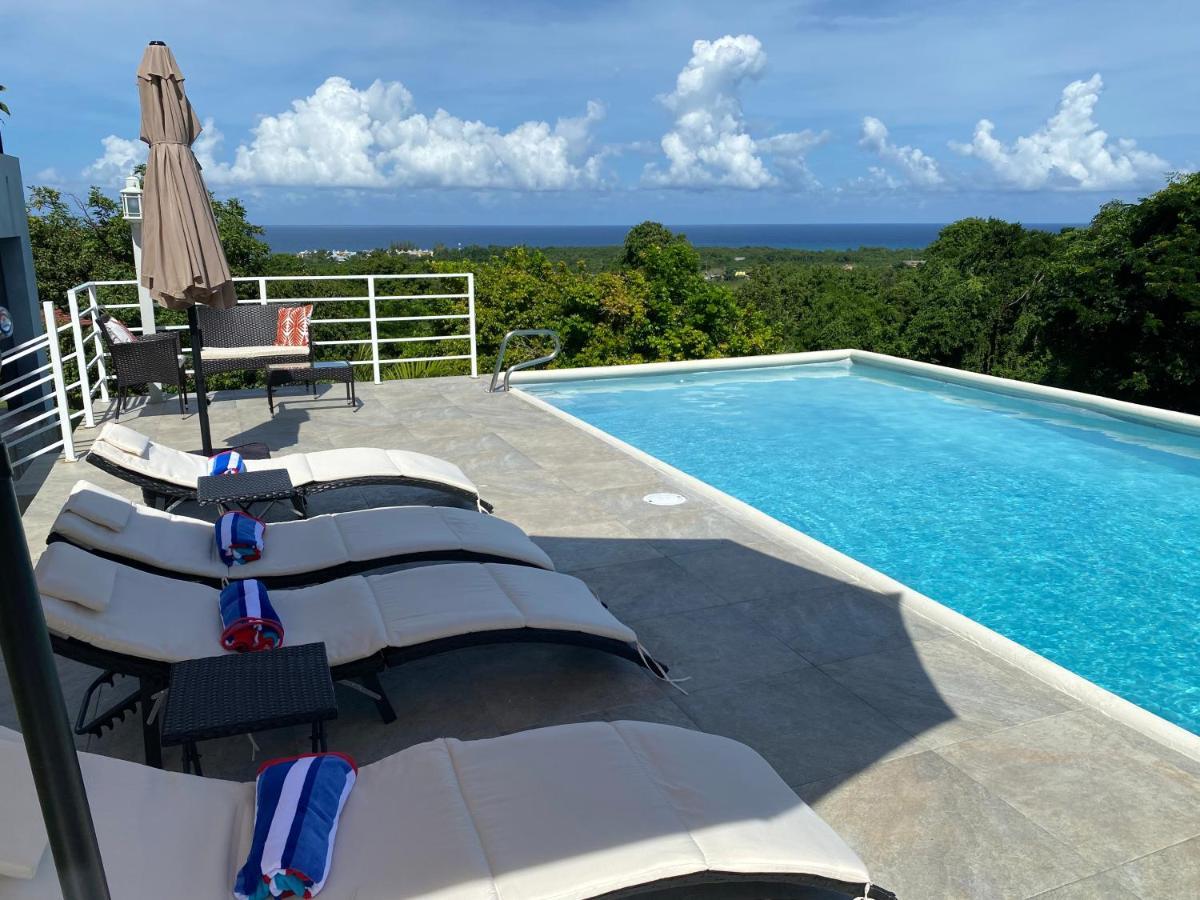 Runaway To Tranquility, Overlooking The Bay Runaway Bay Exterior foto